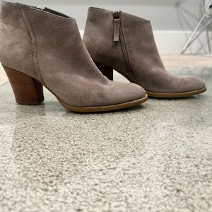 Susina Ankle Boots.